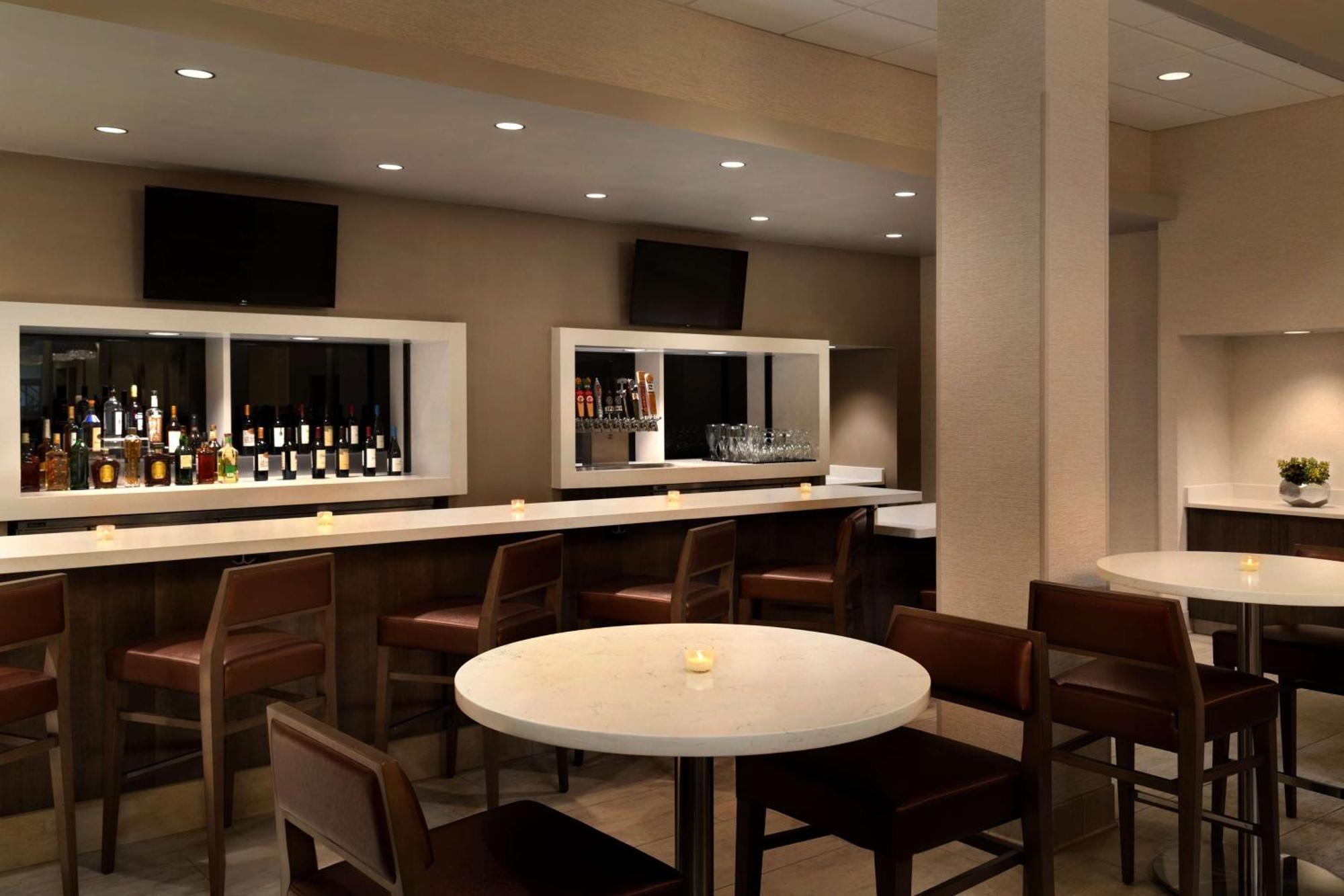 Hilton Fort Collins Exterior foto